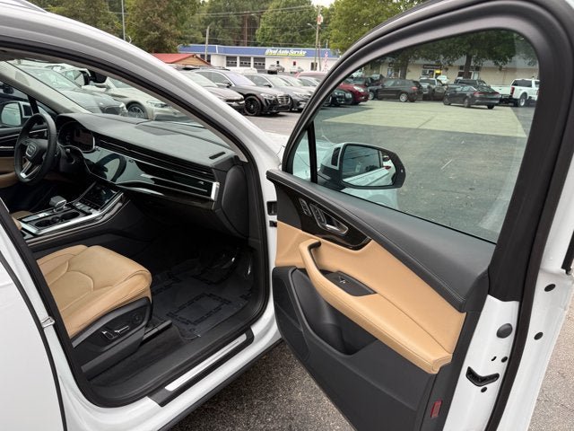 Used 2023 Audi Q7 3.0T Prestige AWD/4WD image 27
