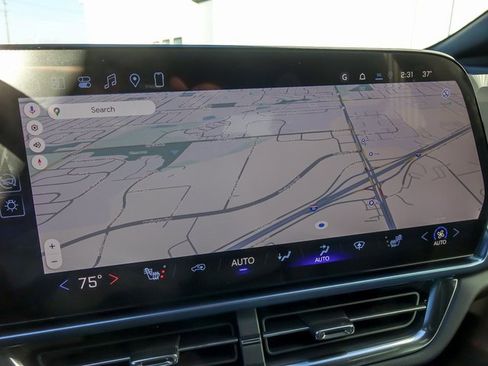 New 2026 Chevrolet Equinox EV LT image 22