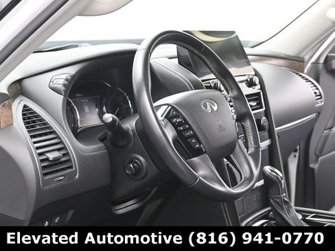 Used 2023 INFINITI QX80 Premium Select w/ All-Season Package image 17