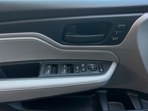 Used 2018 Honda Odyssey EX-L image 15