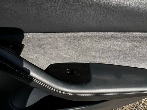 Used 2020 Tesla Model Y Long Range AWD/4WD image 20