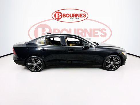 Used 2019 Volvo S60 T6 Inscription image 13