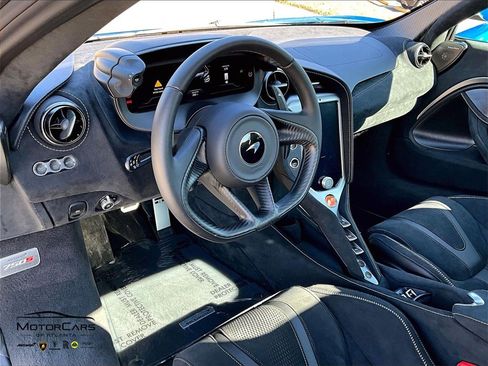 Used 2025 McLaren 750S Spider image 13