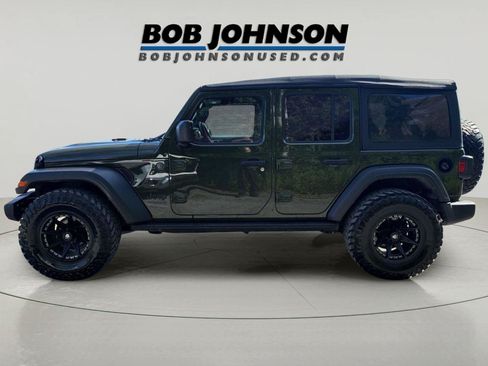 Used 2022 Jeep Wrangler Unlimited Sport AWD/4WD image 6