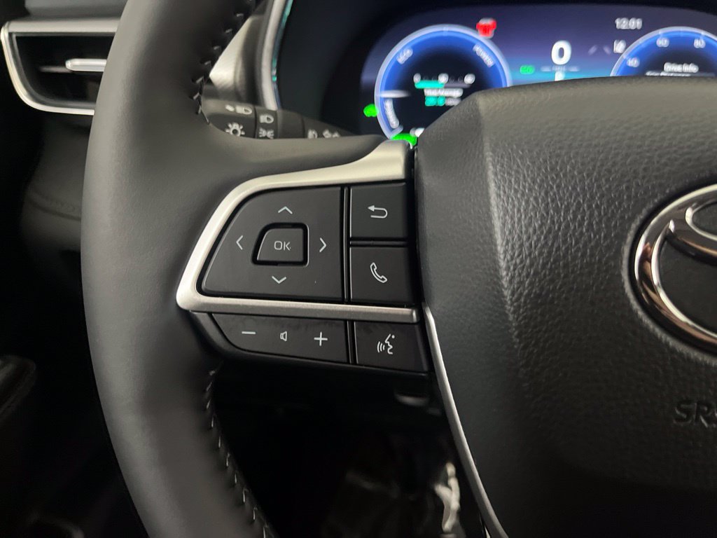 Used 2026 Toyota Highlander Platinum AWD/4WD image 62