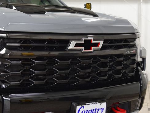 Used 2024 Chevrolet Silverado 1500 ZR2 w/ Technology Package AWD/4WD image 11