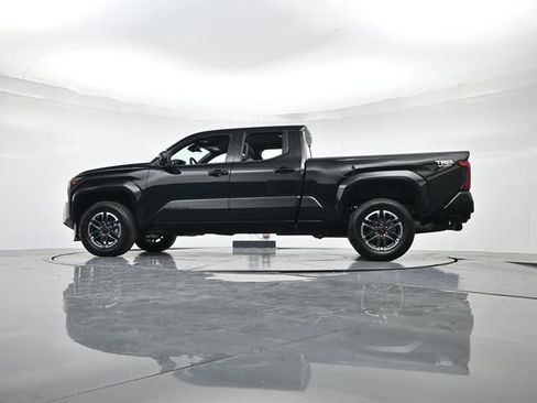 Used 2025 Toyota Tacoma TRD Sport image 36