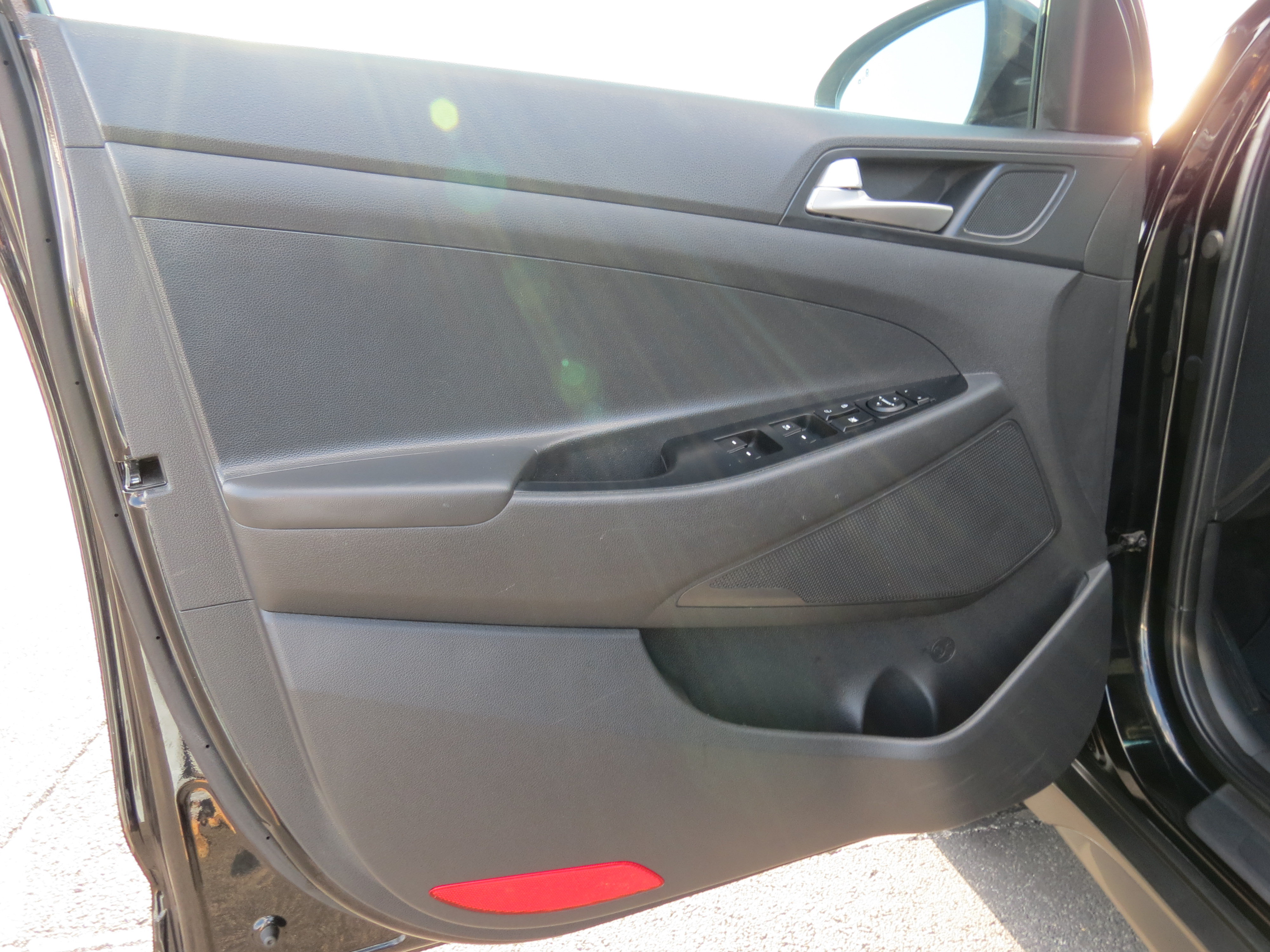 Used 2019 Hyundai Tucson Value FWD image 23