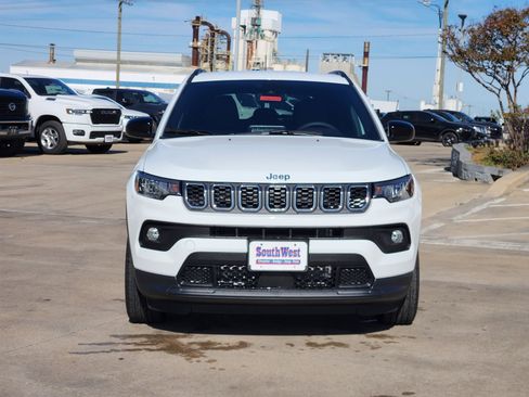 New 2026 Jeep Compass Latitude image 6