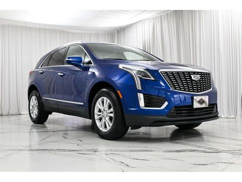 Used 2024 Cadillac XT5 Luxury FWD image 2