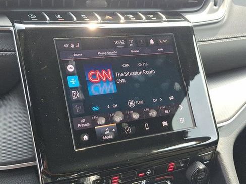 New 2025 Jeep Grand Cherokee L Altitude image 39