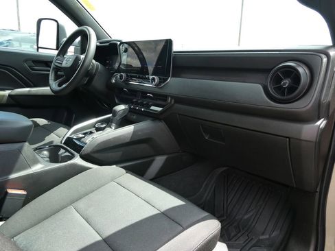 Certified 2024 Chevrolet Colorado Trail Boss w/ Advanced Trailering Package AWD/4WD image 15