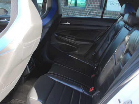 Used 2024 Volkswagen Golf R image 24