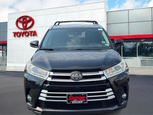 Used 2018 Toyota Highlander XLE w/ Protection Package #3 AWD/4WD image 13
