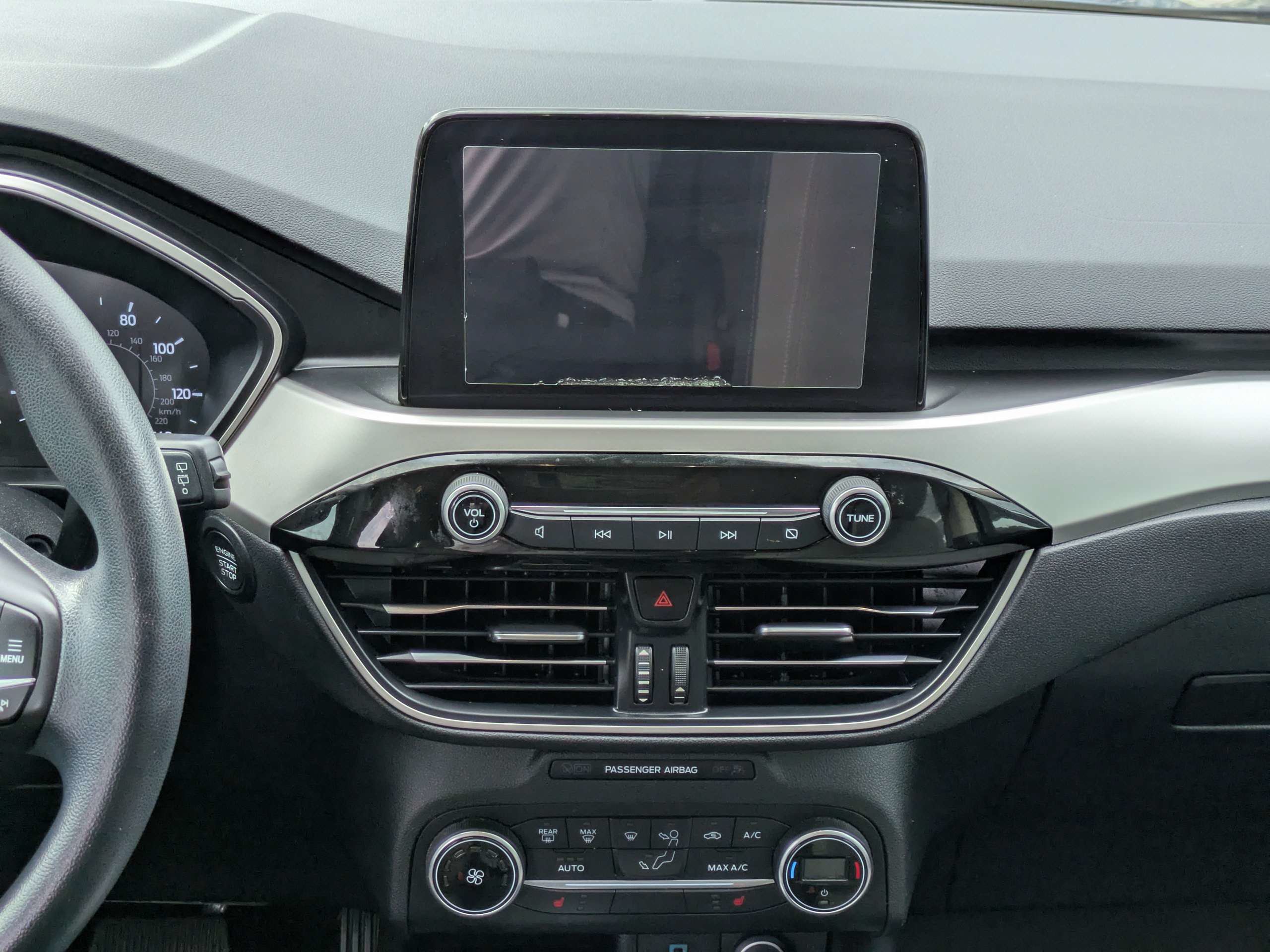 Used 2020 Ford Escape SE FWD image 15
