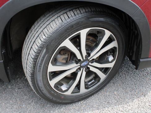 Used 2020 Subaru Forester Limited image 16