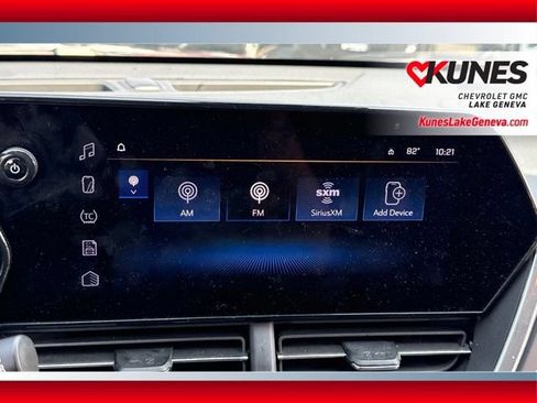 Used 2025 Chevrolet Trax LT w/ LT Convenience Package FWD image 23
