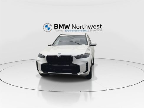New 2026 BMW X5 xDrive40i w/ Executive Package AWD/4WD image 8