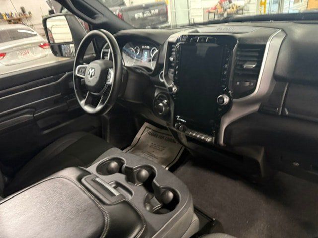 Used 2024 RAM 2500 Big Horn w/ Night Edition AWD/4WD image 13