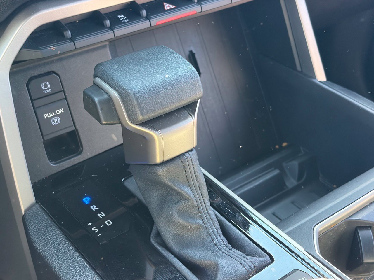 Used 2025 Toyota Tundra SR5 w/ SR5 Convenience Package AWD/4WD image 8