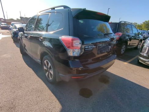 Used 2017 Subaru Forester 2.5i Premium w/ Protection Package #1 AWD/4WD image 4