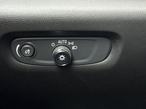 Certified 2023 Chevrolet Traverse High Country image 33