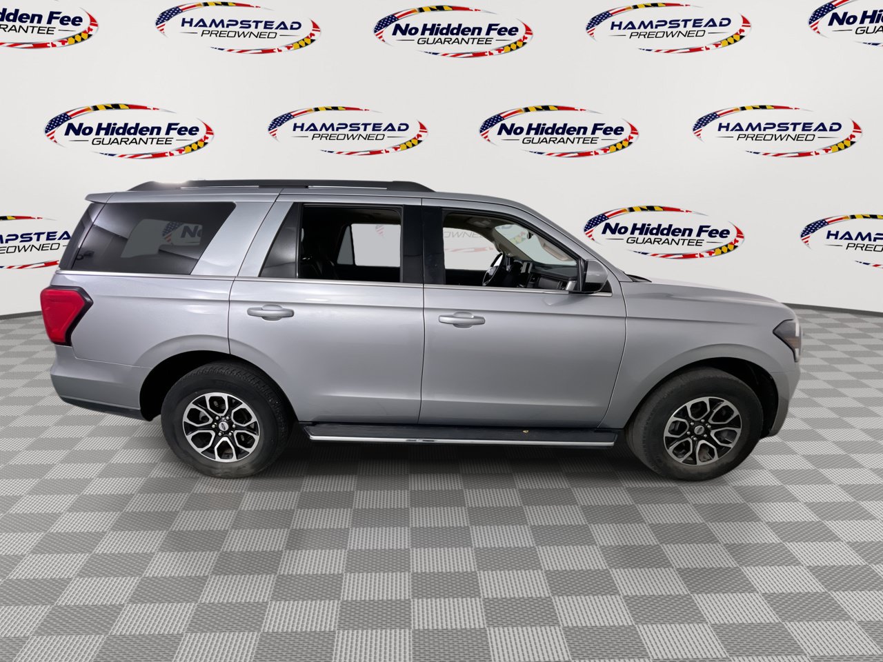 Used 2023 Ford Expedition XLT AWD/4WD image 10