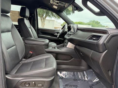 Used 2022 Chevrolet Suburban Z71 AWD/4WD image 28