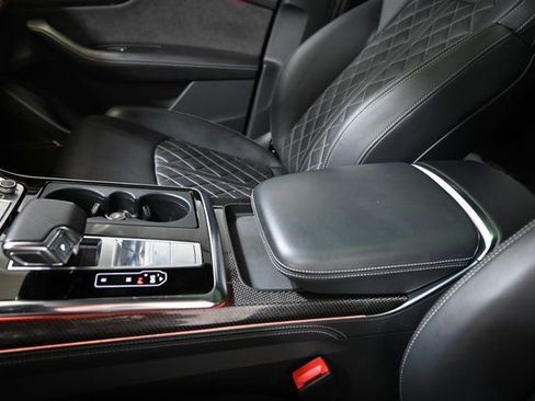 Used 2022 Audi SQ8 Prestige w/ Prestige Package image 24