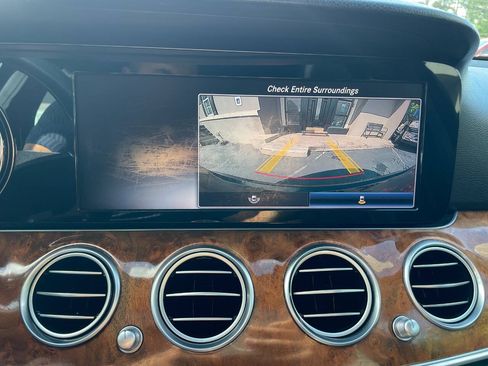 Used 2019 Mercedes-Benz E 300 image 15