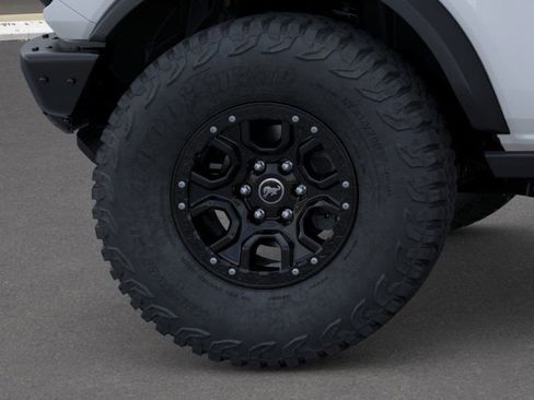 New 2025 Ford Bronco Badlands image 22