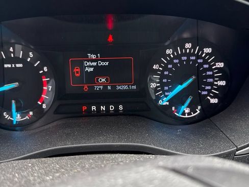 Used 2015 Ford Fusion SE w/ Equipment Group 201A FWD image 5