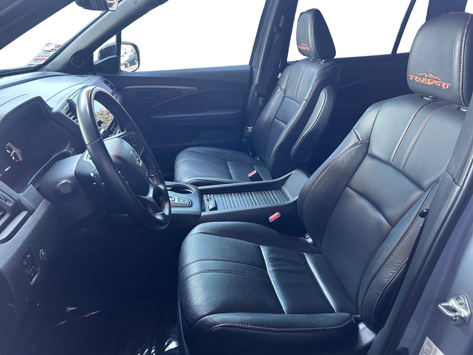 Used 2023 Honda Passport TrailSport image 9