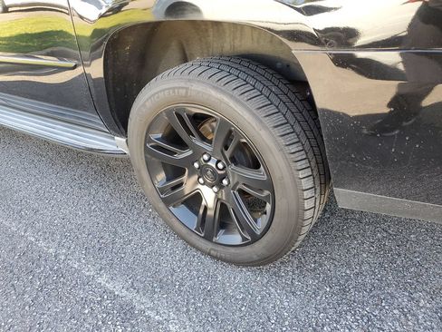 Used 2015 Cadillac Escalade ESV Luxury RWD image 13