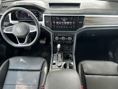Certified 2023 Volkswagen Atlas SEL AWD/4WD image 13