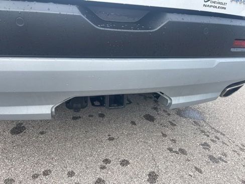 Used 2023 GMC Acadia SLE w/ Driver Convenience Package image 10