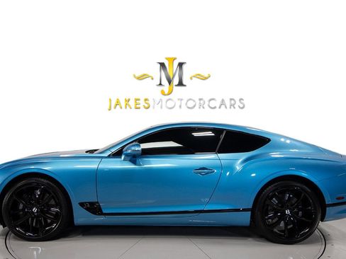 Used 2020 Bentley Continental GT image 2