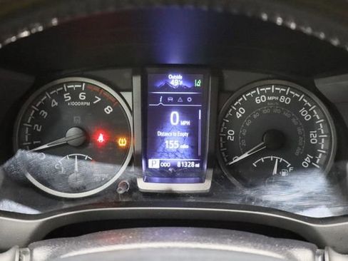 Used 2020 Toyota Tacoma TRD Sport image 13