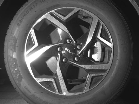 Used 2025 Kia Sportage LX FWD image 13