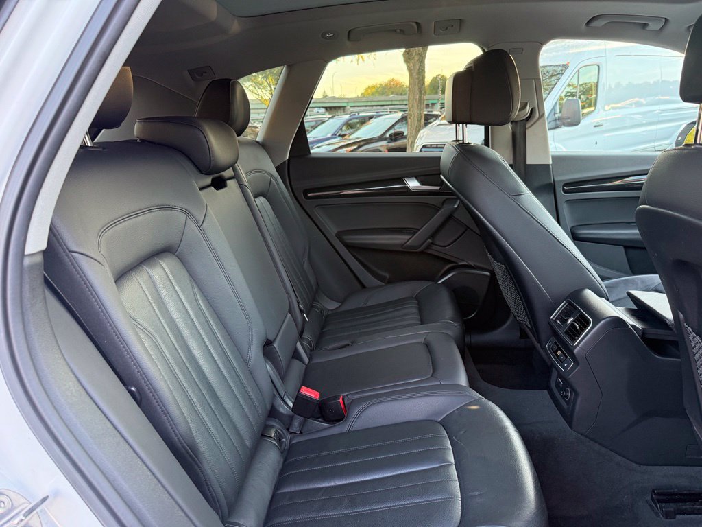 Used 2019 Audi Q5 2.0T Premium Plus w/ Premium Plus Package AWD/4WD image 29
