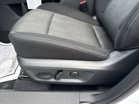 Used 2026 Nissan Rogue SV AWD/4WD image 23