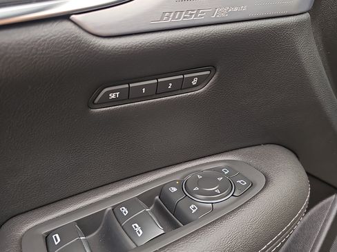 Used 2025 Cadillac XT5 Premium Luxury FWD image 22