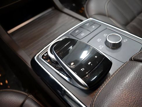 Used 2019 Mercedes-Benz GLS 450 4MATIC w/ Premium 1 Package image 23