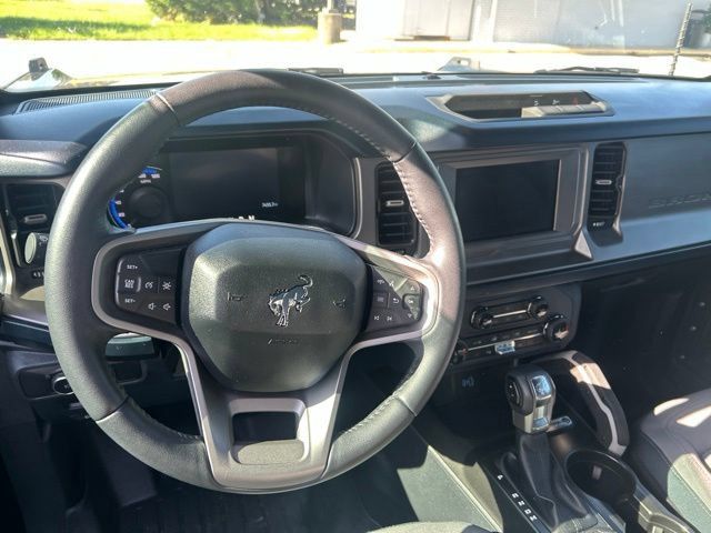 Used 2022 Ford Bronco Outer Banks AWD/4WD image 8
