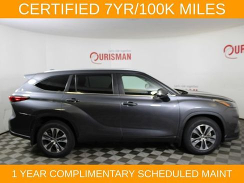 Used 2023 Toyota Highlander XLE AWD/4WD image 9