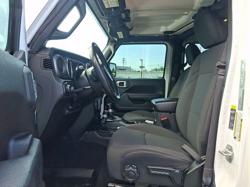 Used 2022 Jeep Wrangler Unlimited Sport AWD/4WD image 17