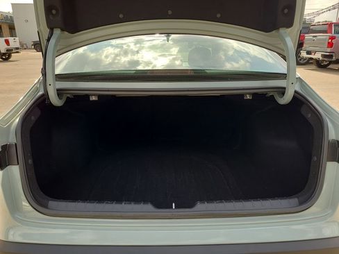 Used 2025 Kia K4 LXS FWD image 27