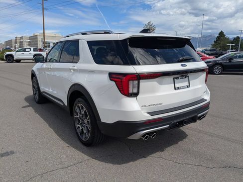 Used 2025 Ford Explorer Platinum w/ Ultimate Package AWD/4WD image 5