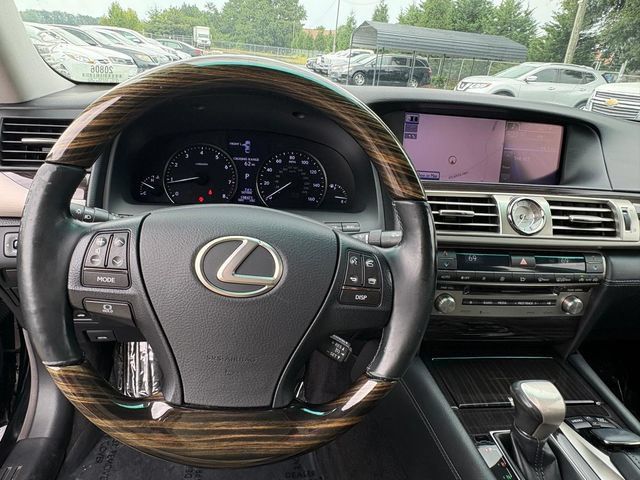 Used 2013 Lexus LS 460 w/ Comfort Pkg RWD image 15