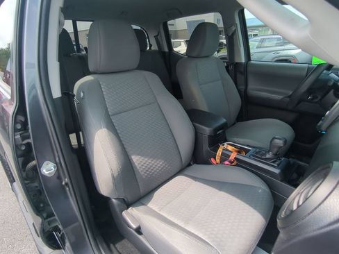 Used 2021 Toyota Tacoma SR AWD/4WD image 25
